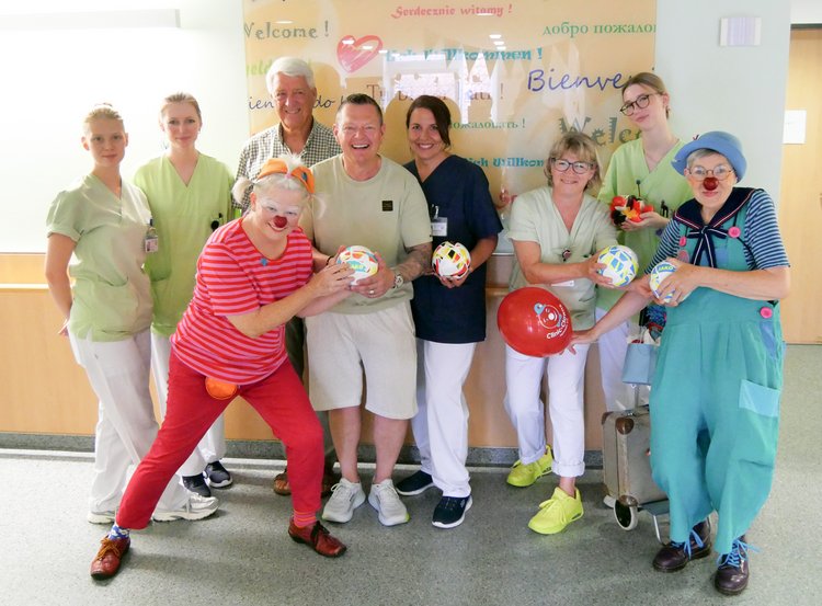 Fußball-Nachwuchs sammelt für Clinic-Clowns im AKH Celle
