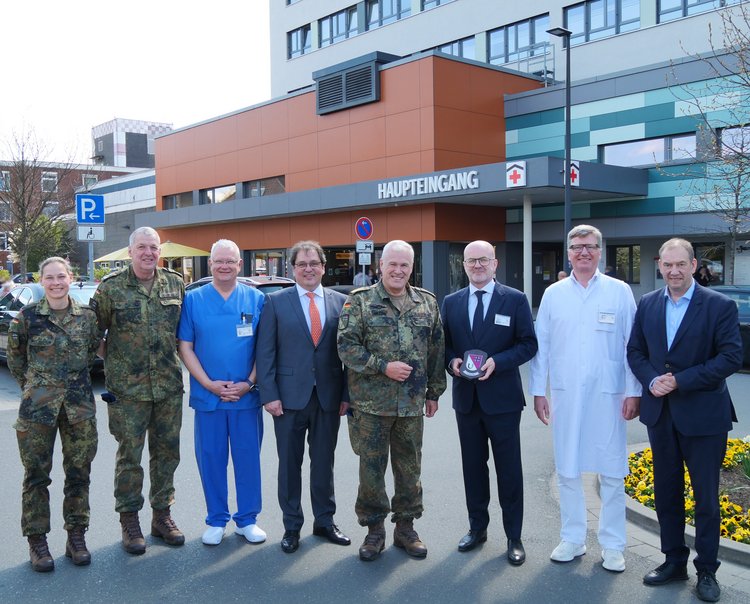 Bundeswehr zu Gast im AKH Celle